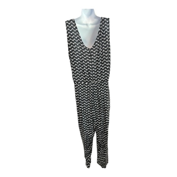 β¨ EUC Old Navy Black White Chevron Jumpsuit w/ Pockets | Size L - Picture 5 of 9